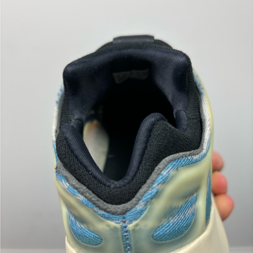 Adidas yeezy 700 v3‎ kyanite - Picture 8 of 16